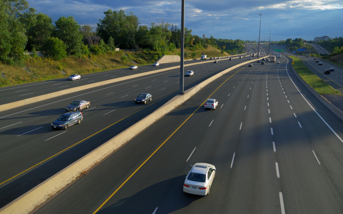 Freeway Safety Freeway Safety: Essential Tips for Drivers – Car Park Safety Supplies